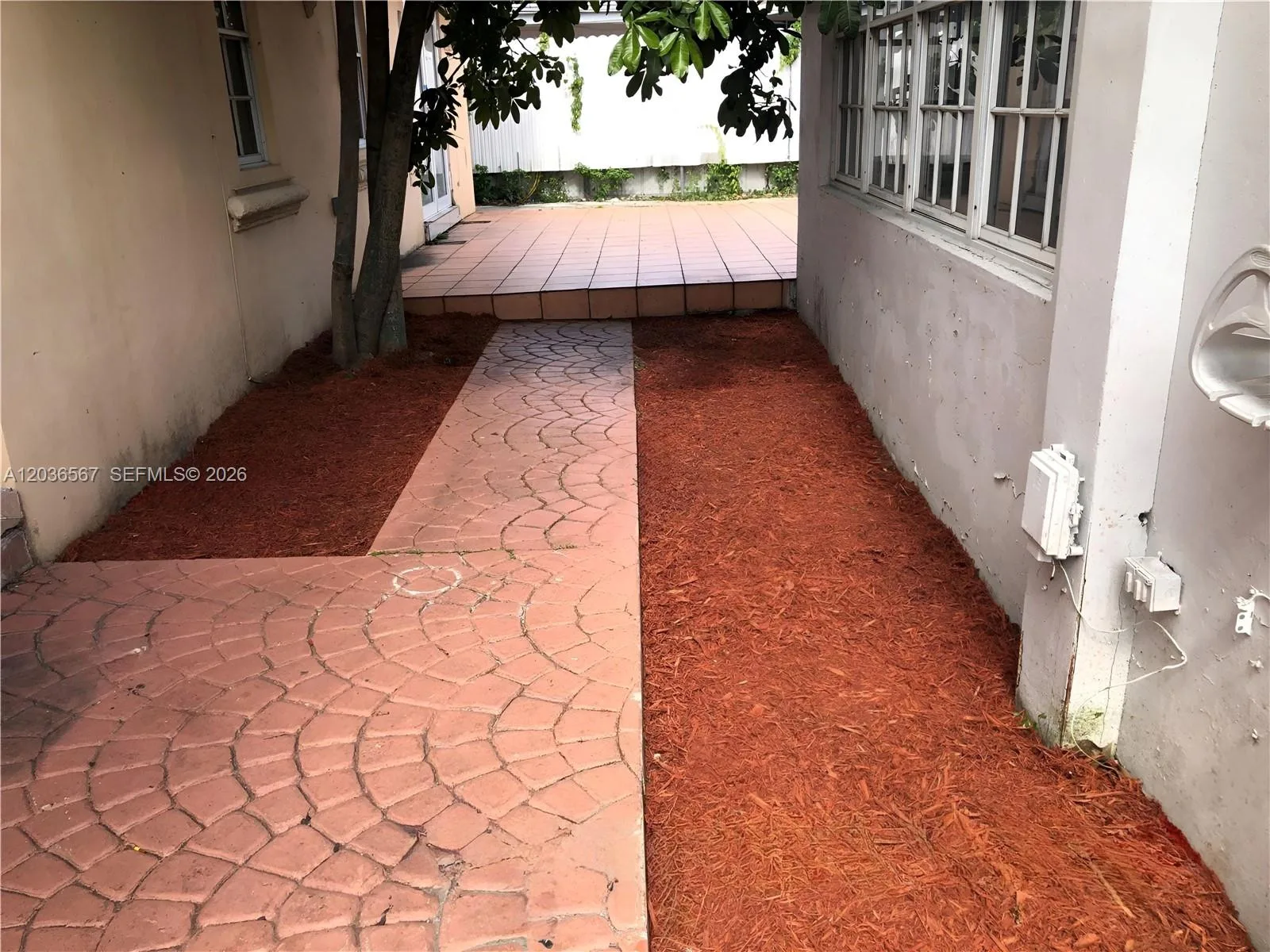 447 E 32nd St, Hialeah, FL 33013 photo 5