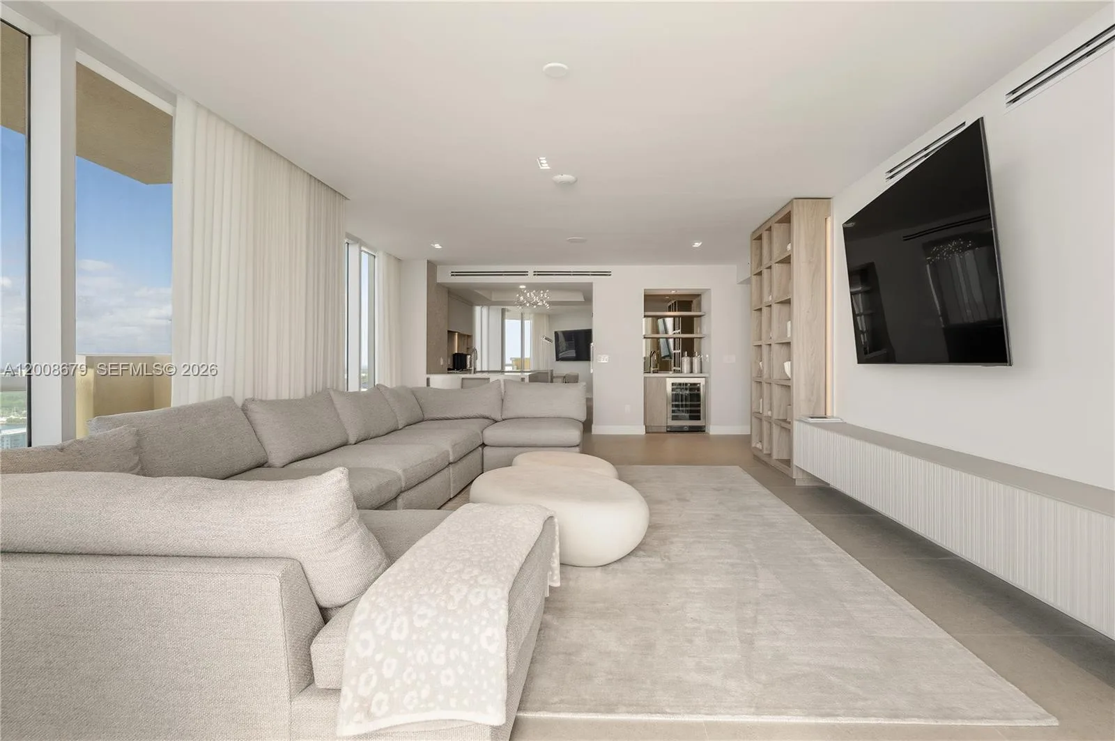 17875 Collins Ave # 3906, Sunny Isles Beach, FL 33160 photo 4