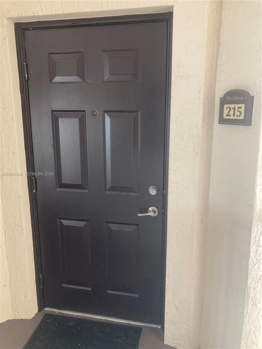 11503 NW 89th St # 215, Doral, FL 33178