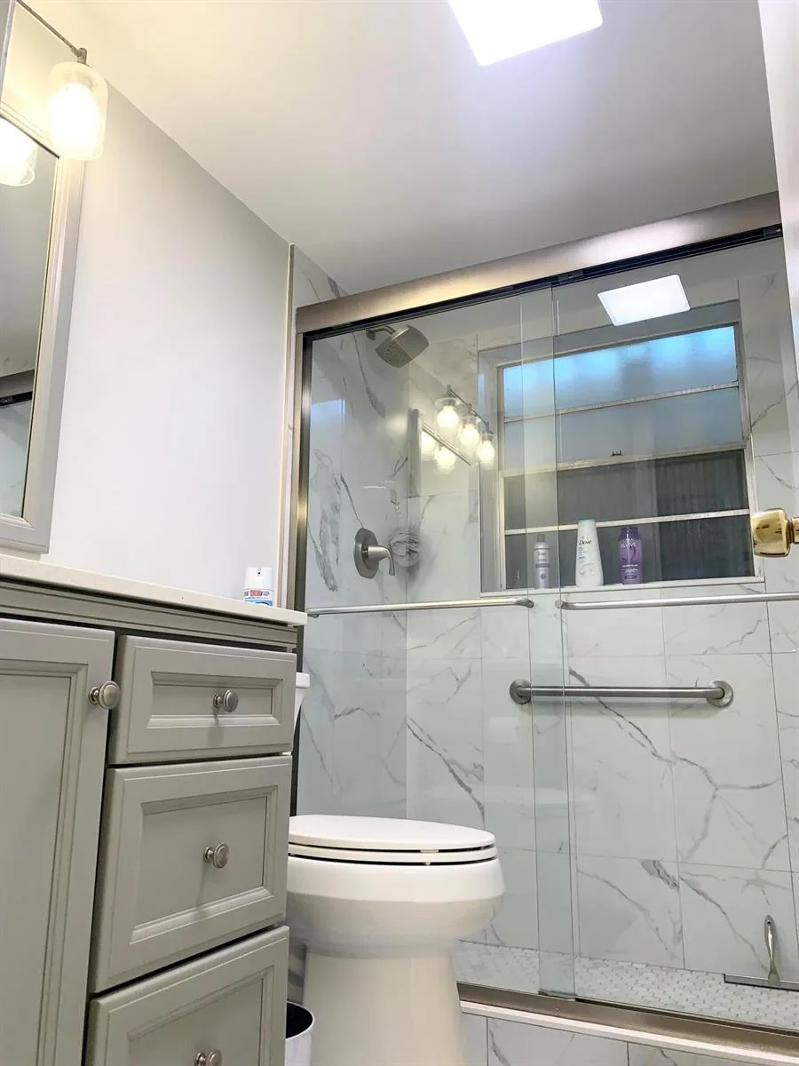 81 Kingswood E, West Palm Beach, FL 33417 photo 12