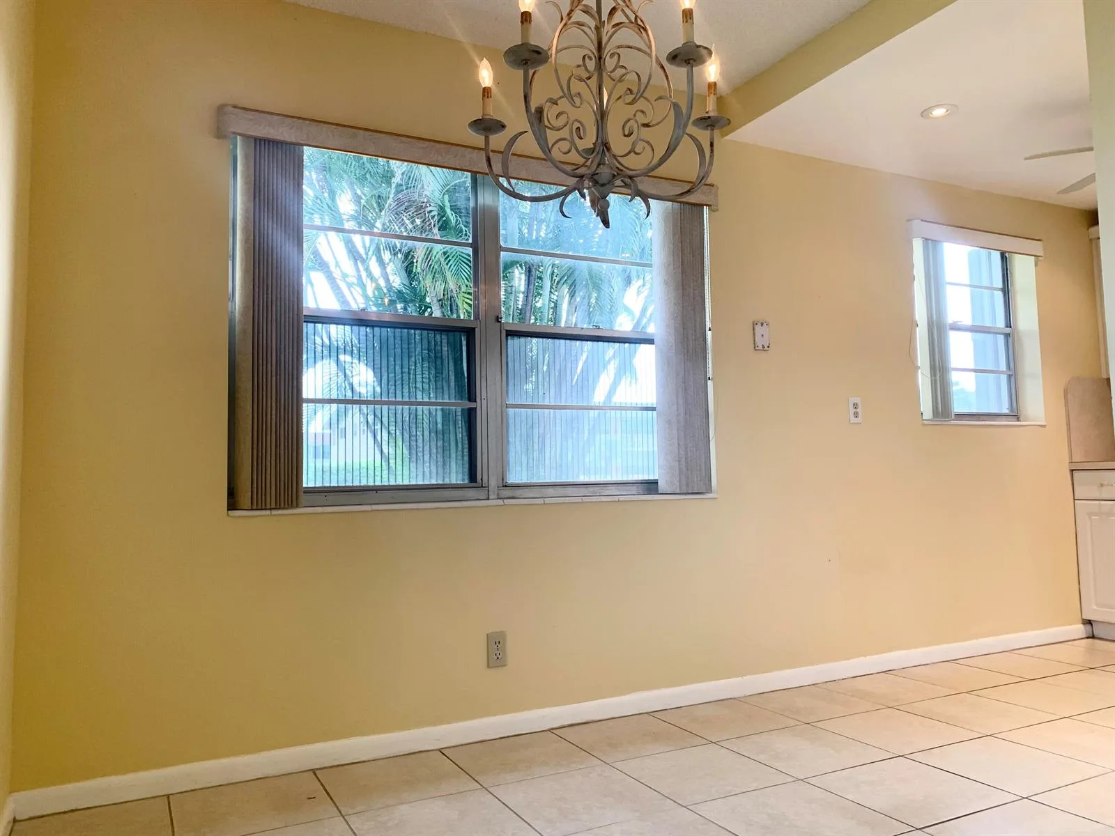 81 Kingswood E, West Palm Beach, FL 33417 photo 6