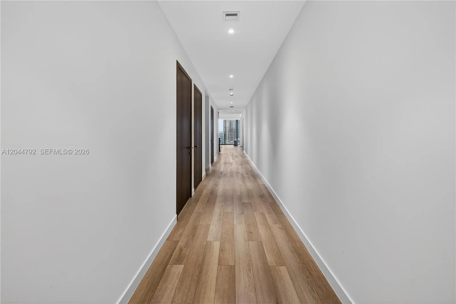 20 NE 11th # 4703, Miami, FL 33132 photo 2
