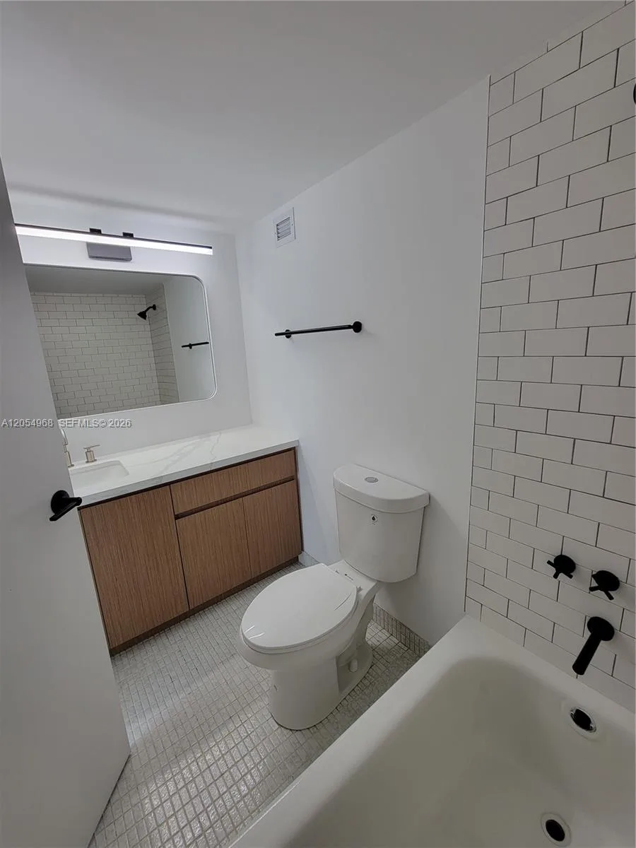 2655 Collins Ave # 608, Miami Beach, FL 33140 photo 11