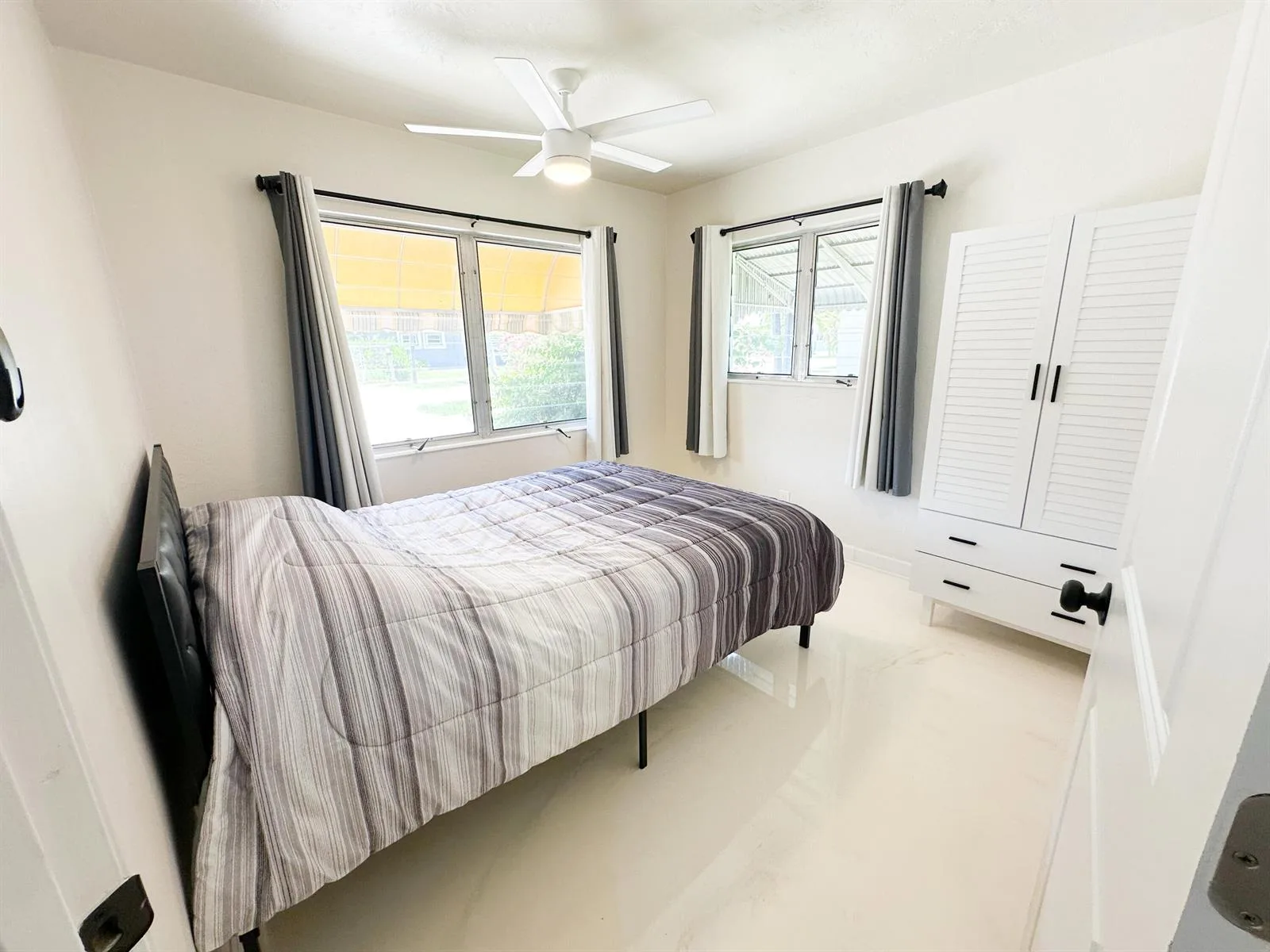 825 NE 6th Street # 2, Hallandale Beach, FL 33009 photo 6