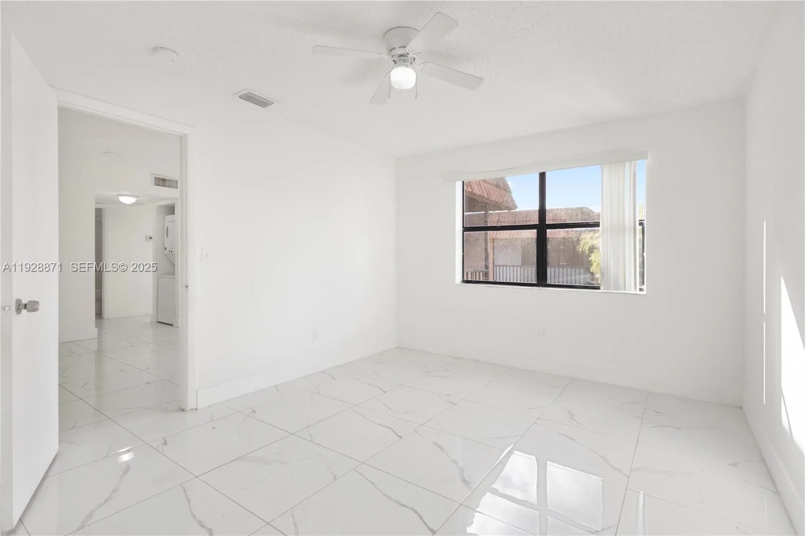 6580 W 27th Ct # 58-21, Hialeah, FL 33016 photo 11