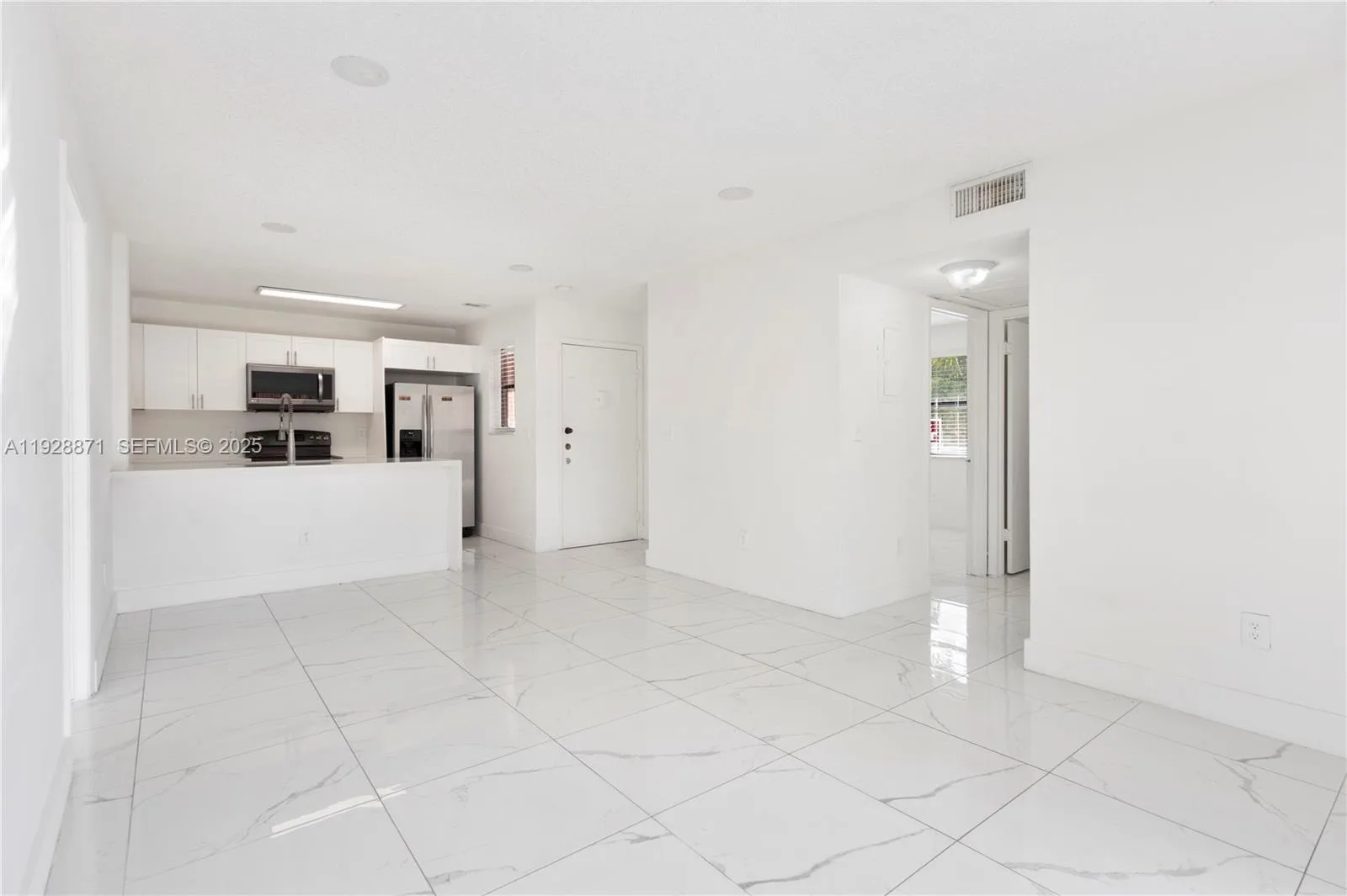 6580 W 27th Ct # 58-21, Hialeah, FL 33016 photo 7