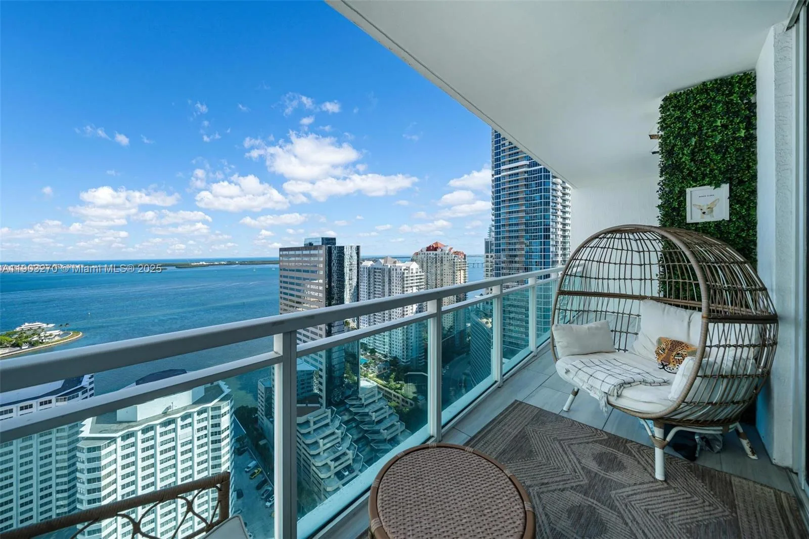 951 Brickell Ave # 3504, Miami, FL 33131
