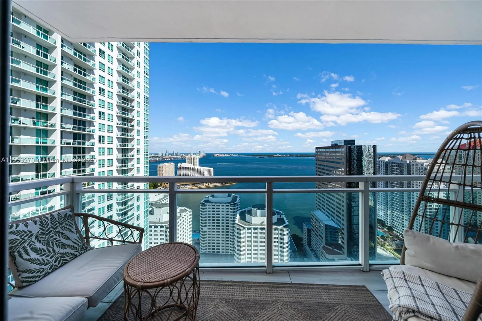 951 Brickell Ave # 3504, Miami, FL 33131 photo 3