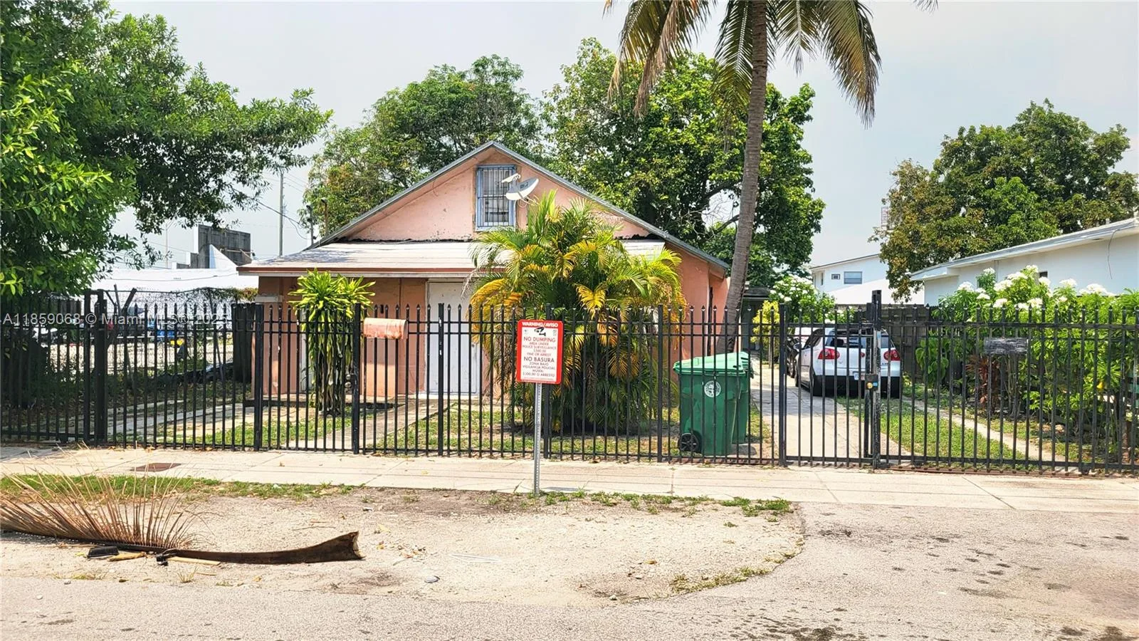 683 NW 30th St, Miami, FL 33127