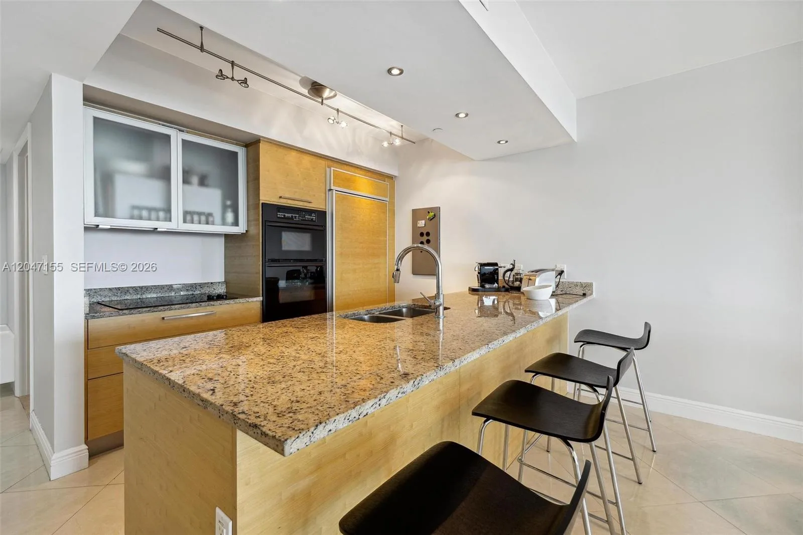 1830 S Ocean Dr # 2703, Hallandale Beach, FL 33009 photo 4