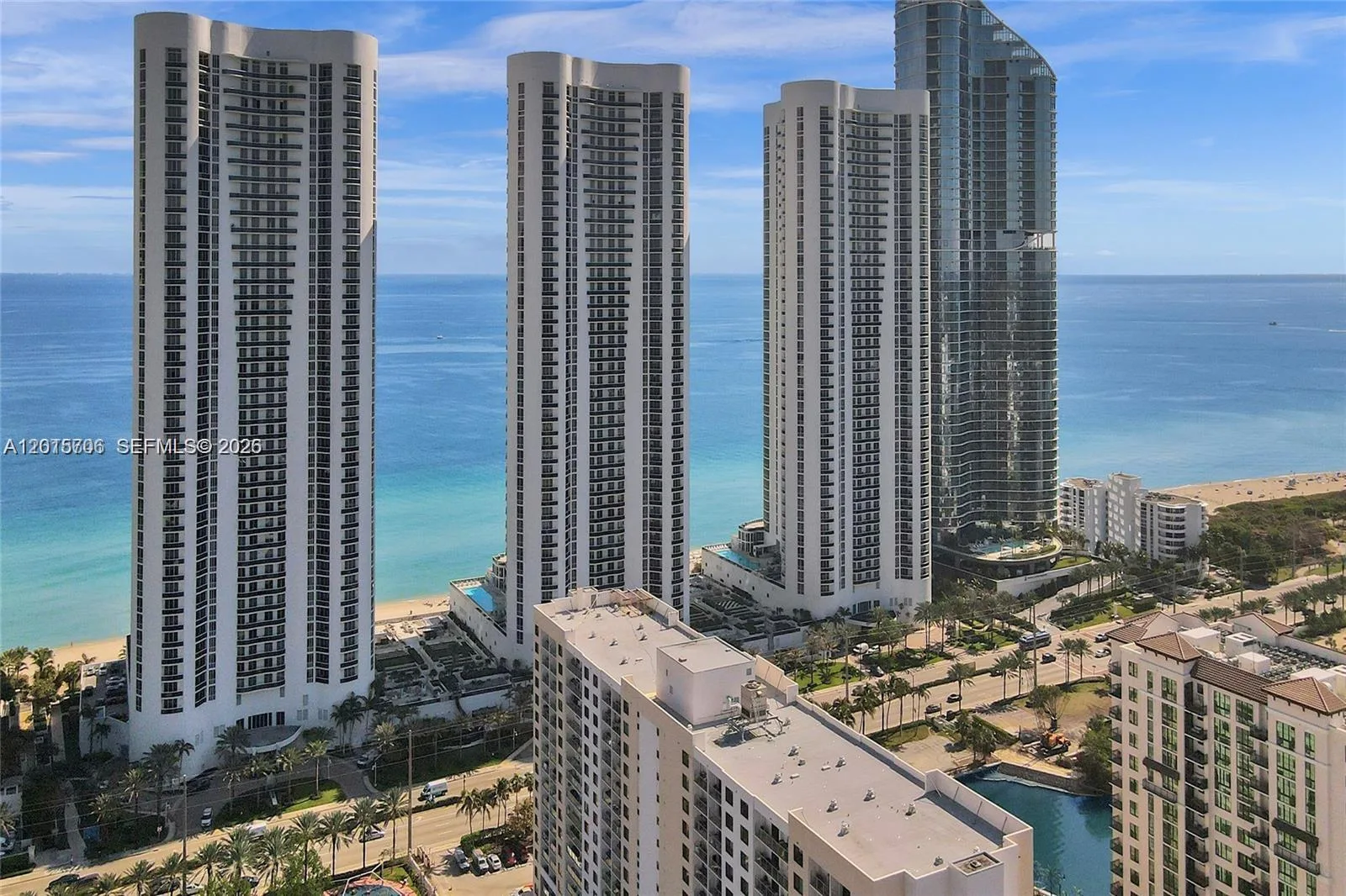 15811 Collins Ave # 3302, Sunny Isles Beach, FL 33160 photo 2