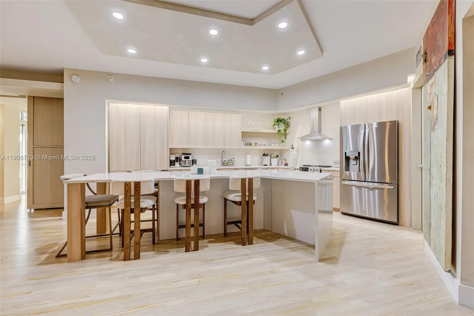 2001 Meridian Ave # 307, Miami Beach, FL 33139 photo 8