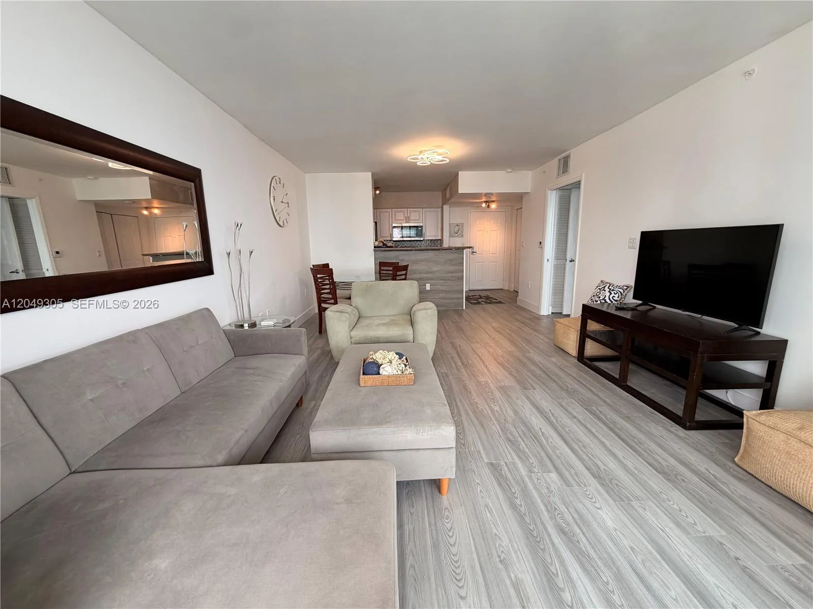 1155 Brickell Bay Dr # 3405, Miami, FL 33131 photo 2
