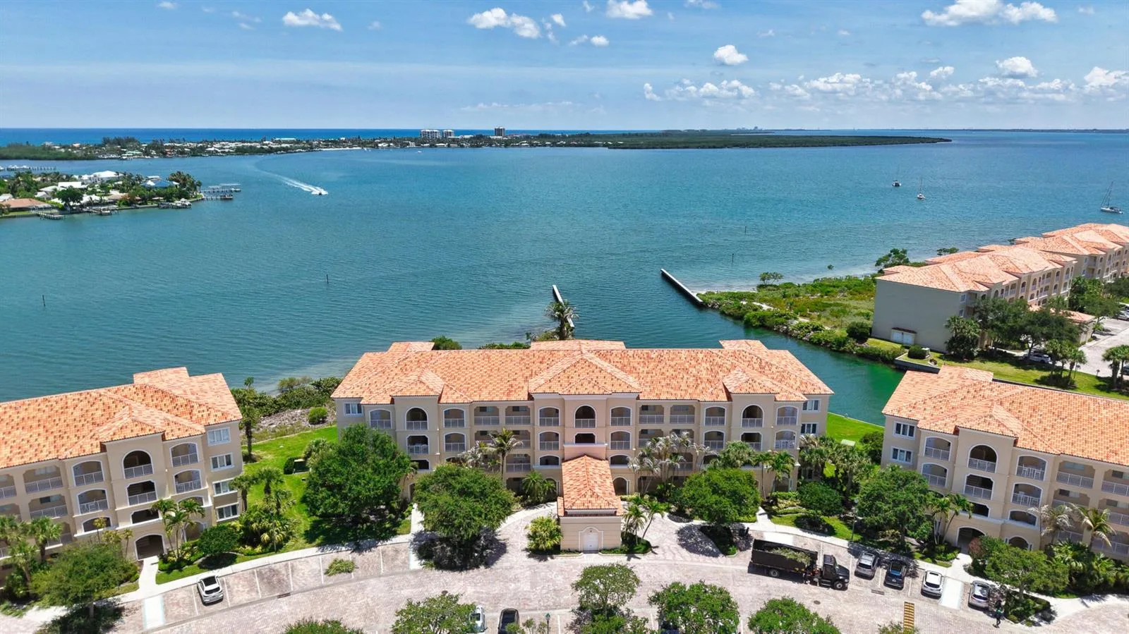 4 E Harbour Isle Drive E # Ph04, Fort Pierce, FL 34949