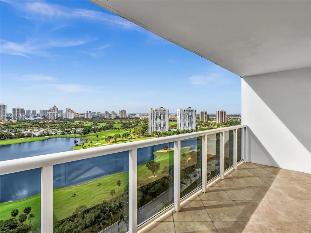 3675 N Country Club Drive # 2405, Aventura, FL 33180 photo 2