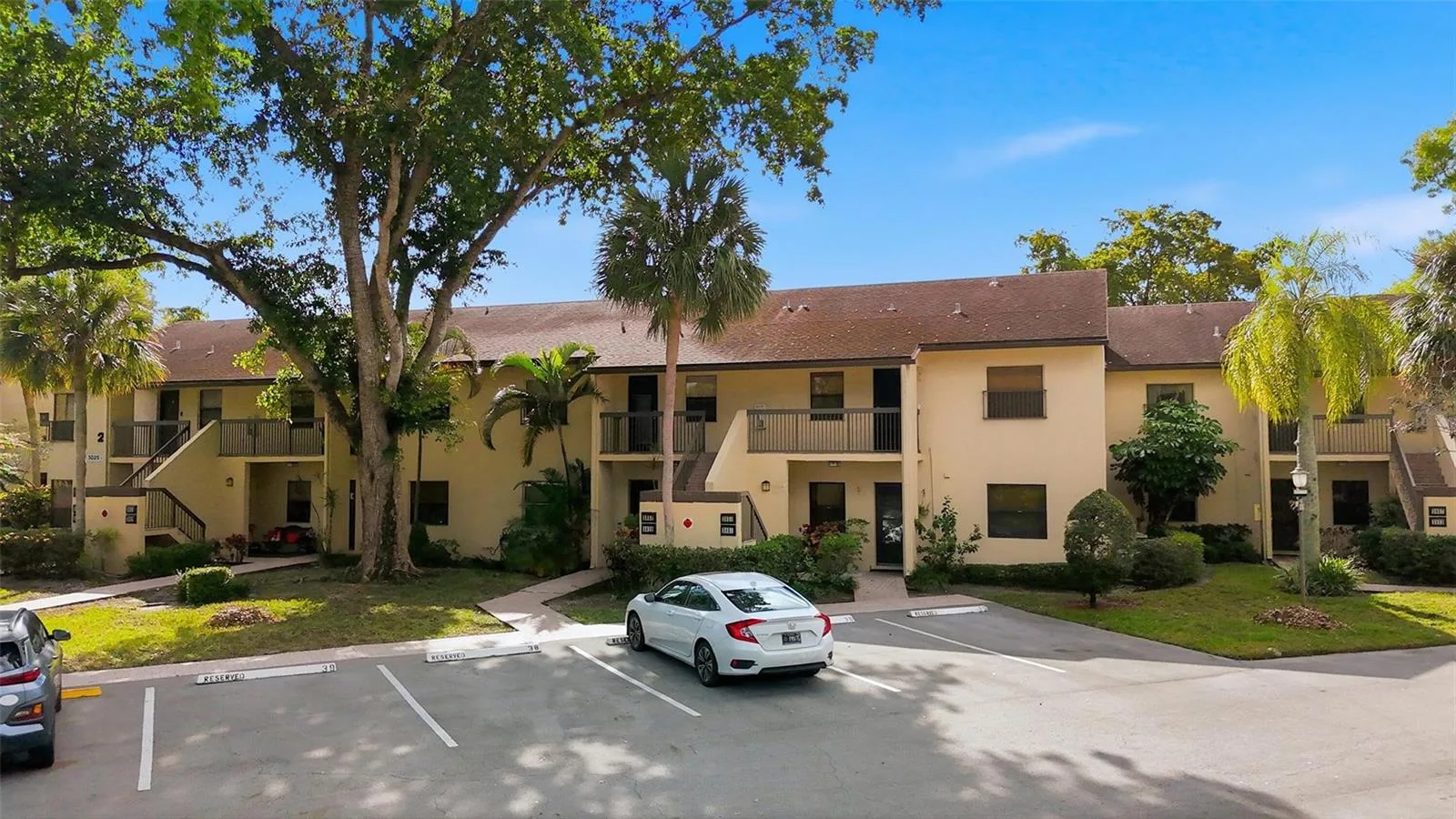 3053 Carambola Circle N # Unit 3053, Coconut Creek, FL 33066