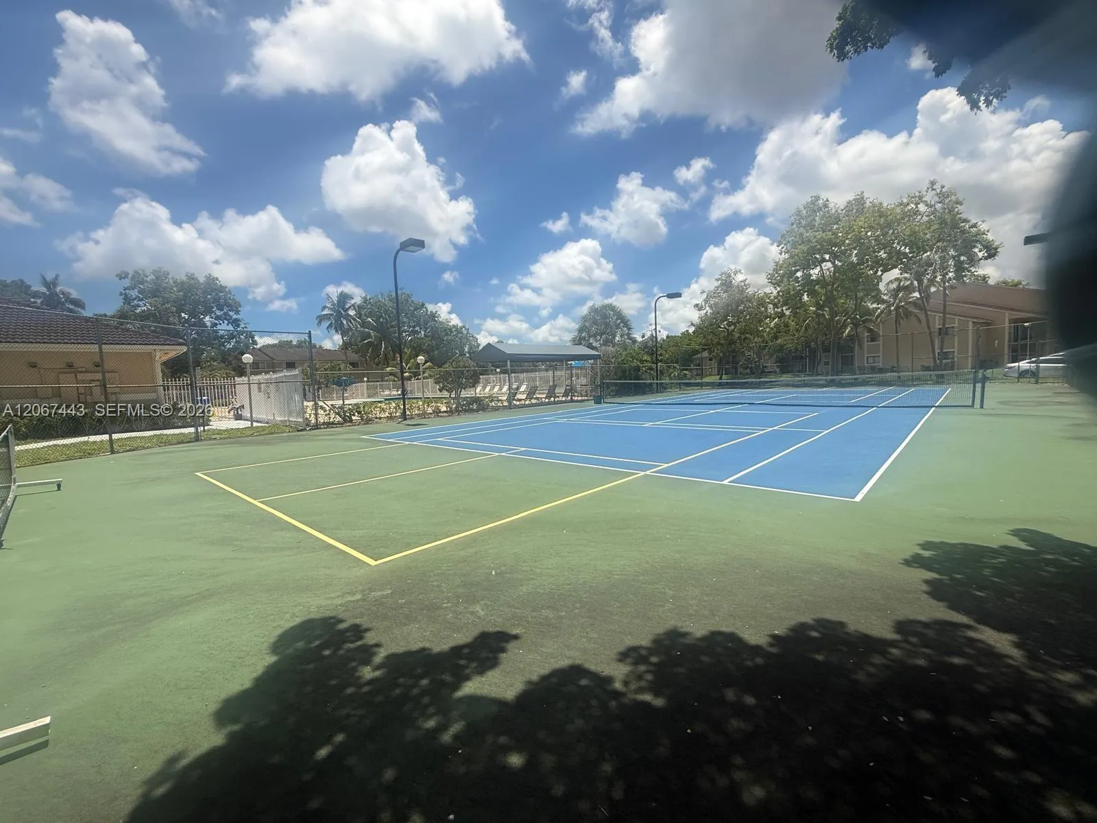 203 E Palm Cir E, Pembroke Pines, FL 33025 photo 4