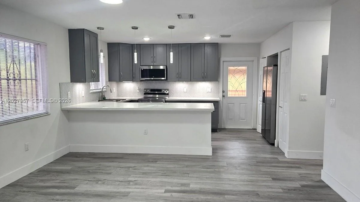 4952 NW 21st Ave # 0, Miami, FL 33142