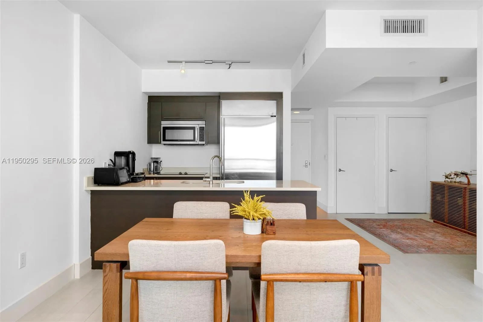 500 Brickell Ave # 2800, Miami, FL 33131 photo 6