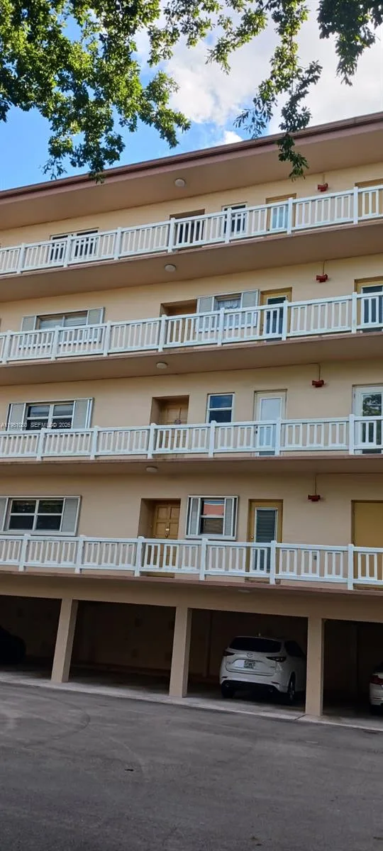 6731 Cypress Rd # 310, Plantation, FL 33317 photo 11