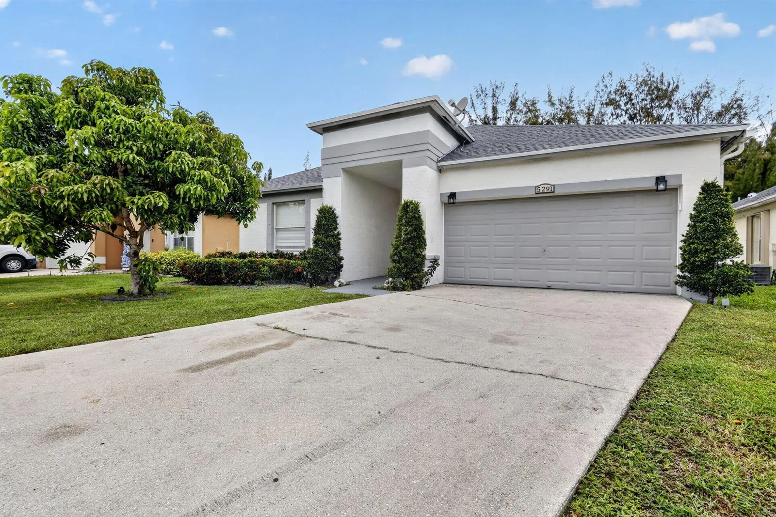 5291 Fox Trace, West Palm Beach, FL 33417 photo 2