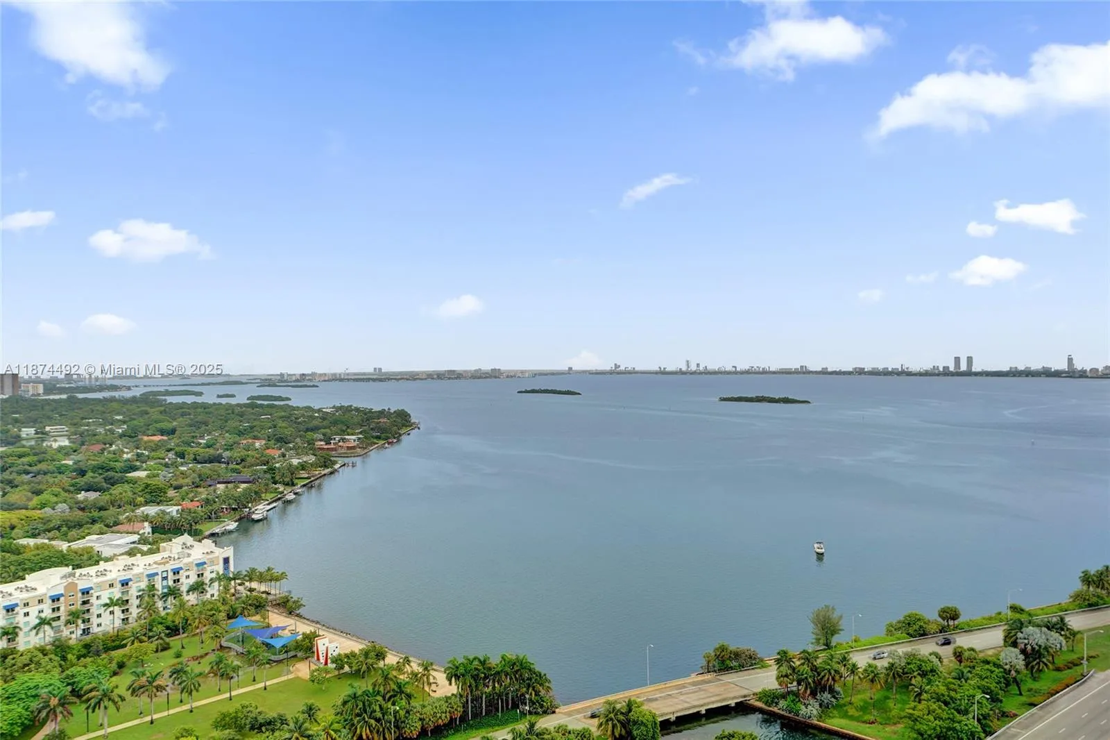 601 NE 36th St # 2703, Miami, FL 33137 photo 4