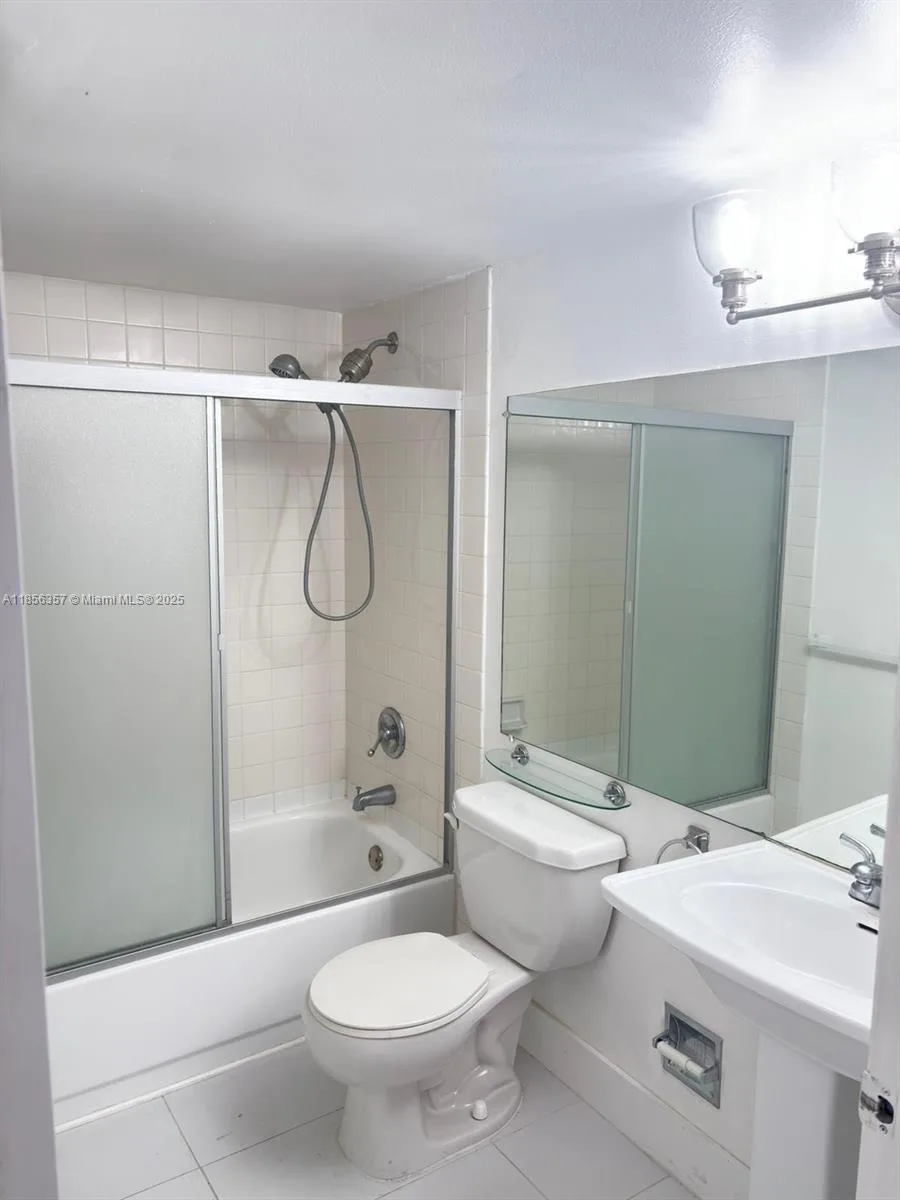 770 Claughton Island Dr # 1208, Miami, FL 33131 photo 8