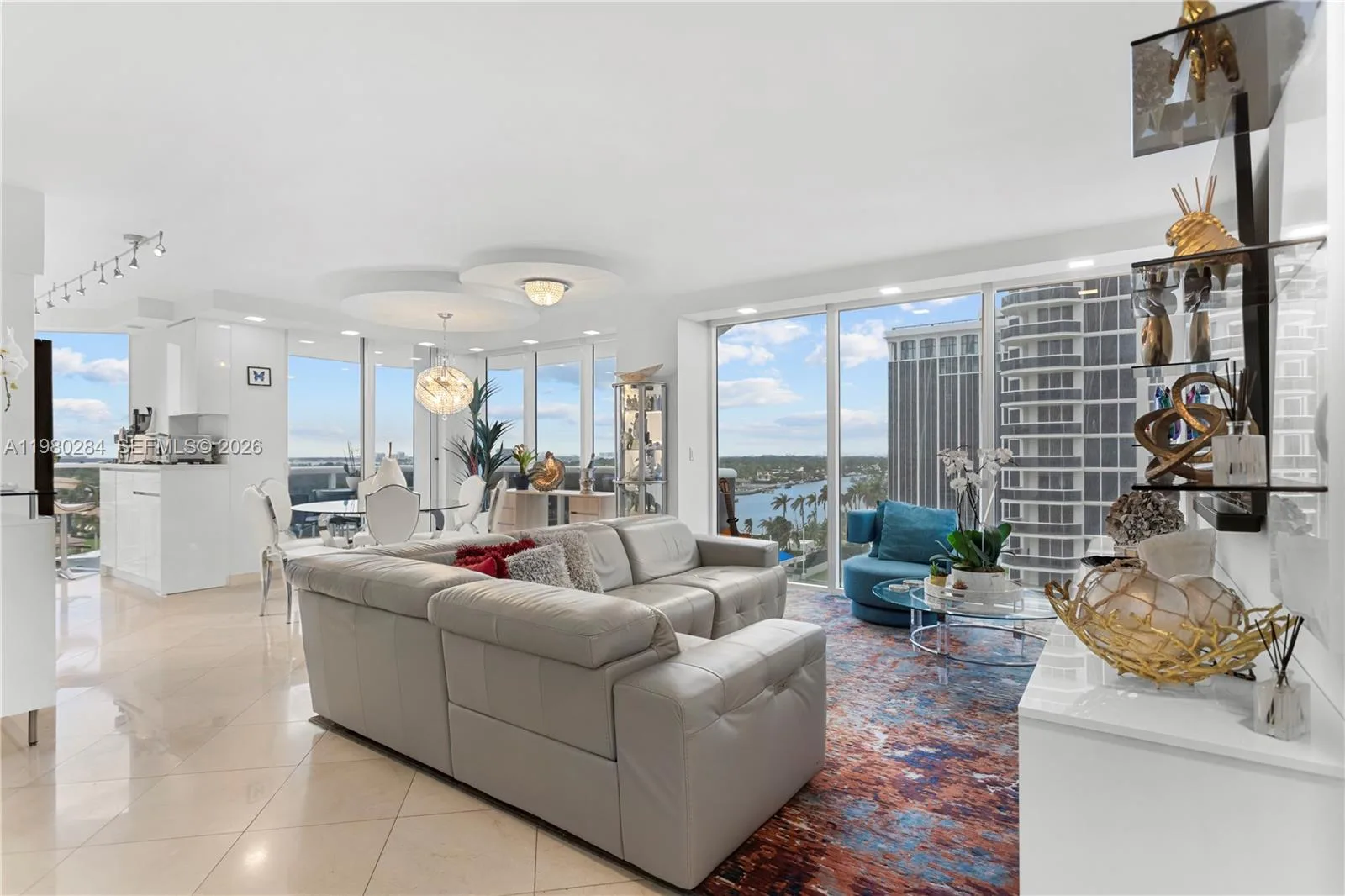 4775 Collins Ave # 1007, Miami Beach, FL 33140