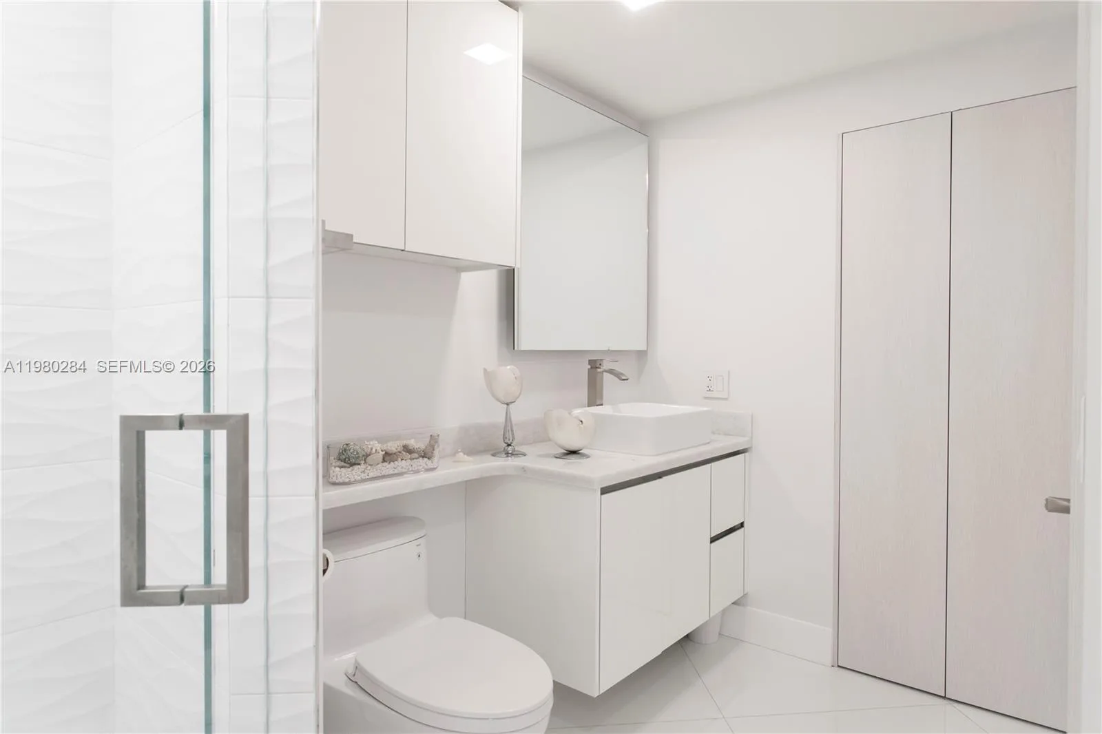 4775 Collins Ave # 1007, Miami Beach, FL 33140 photo 4
