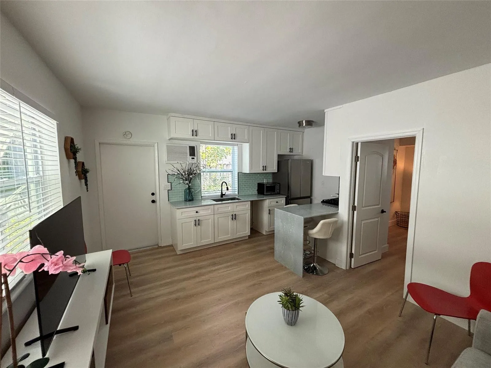 1315 SE 2nd Street # REAR WEST, Fort Lauderdale, FL 33301 photo 3