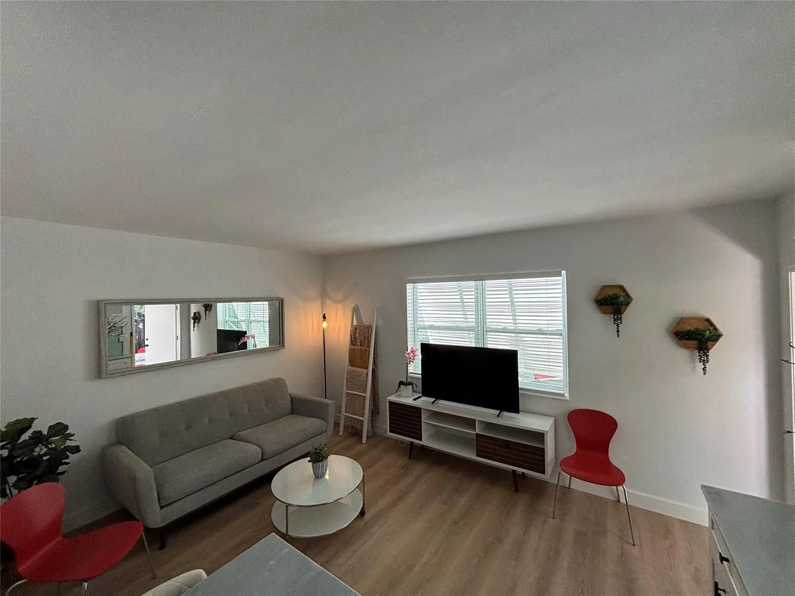 1315 SE 2nd Street # REAR WEST, Fort Lauderdale, FL 33301 photo 4