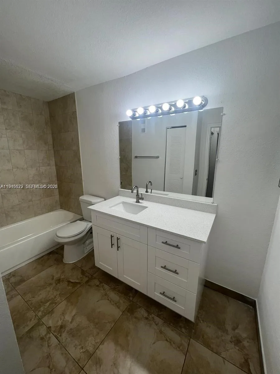 3460 N Pinewalk Dr N # 315, Margate, FL 33063 photo 5
