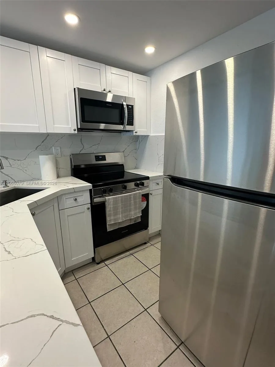 801 NW 47th Ave # 608W, Miami, FL 33126 photo 2