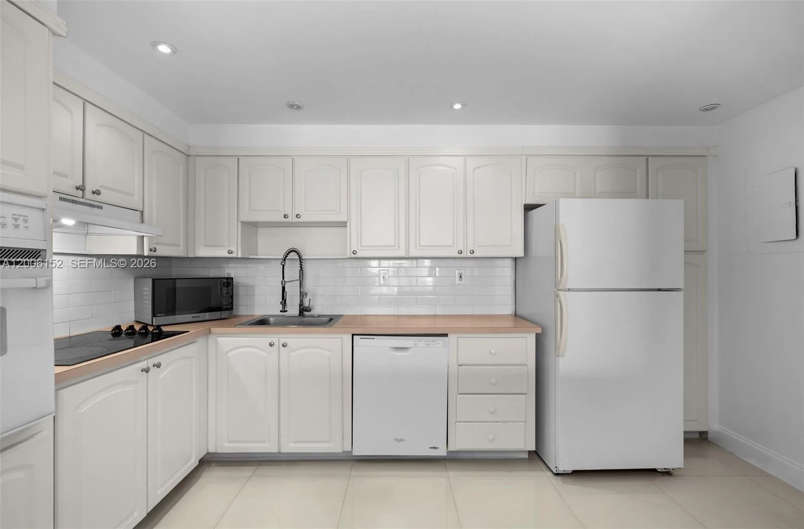 19390 Collins Ave # 1410, Sunny Isles Beach, FL 33160 photo 13