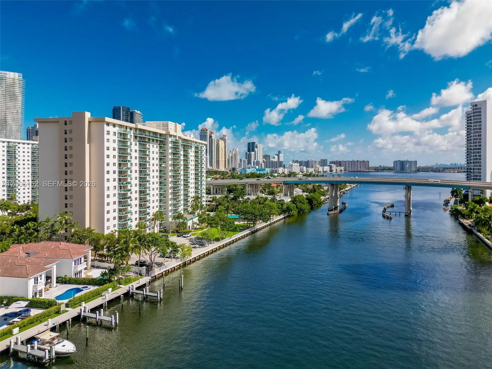 19390 Collins Ave # 1410, Sunny Isles Beach, FL 33160 photo 3