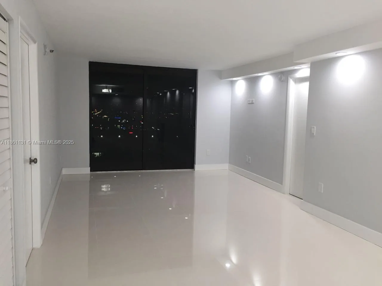 210 174th St # 1003, Sunny Isles Beach, FL 33160 photo 8