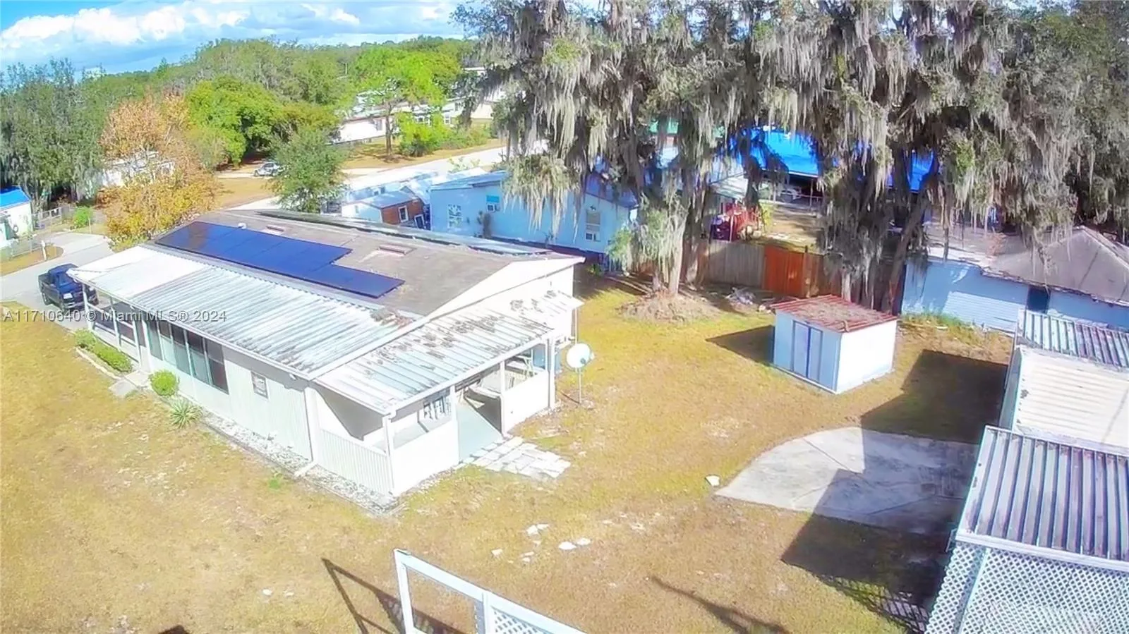 3930 SW COUNTRY PL, Winter Haven, FL 33880 photo 5