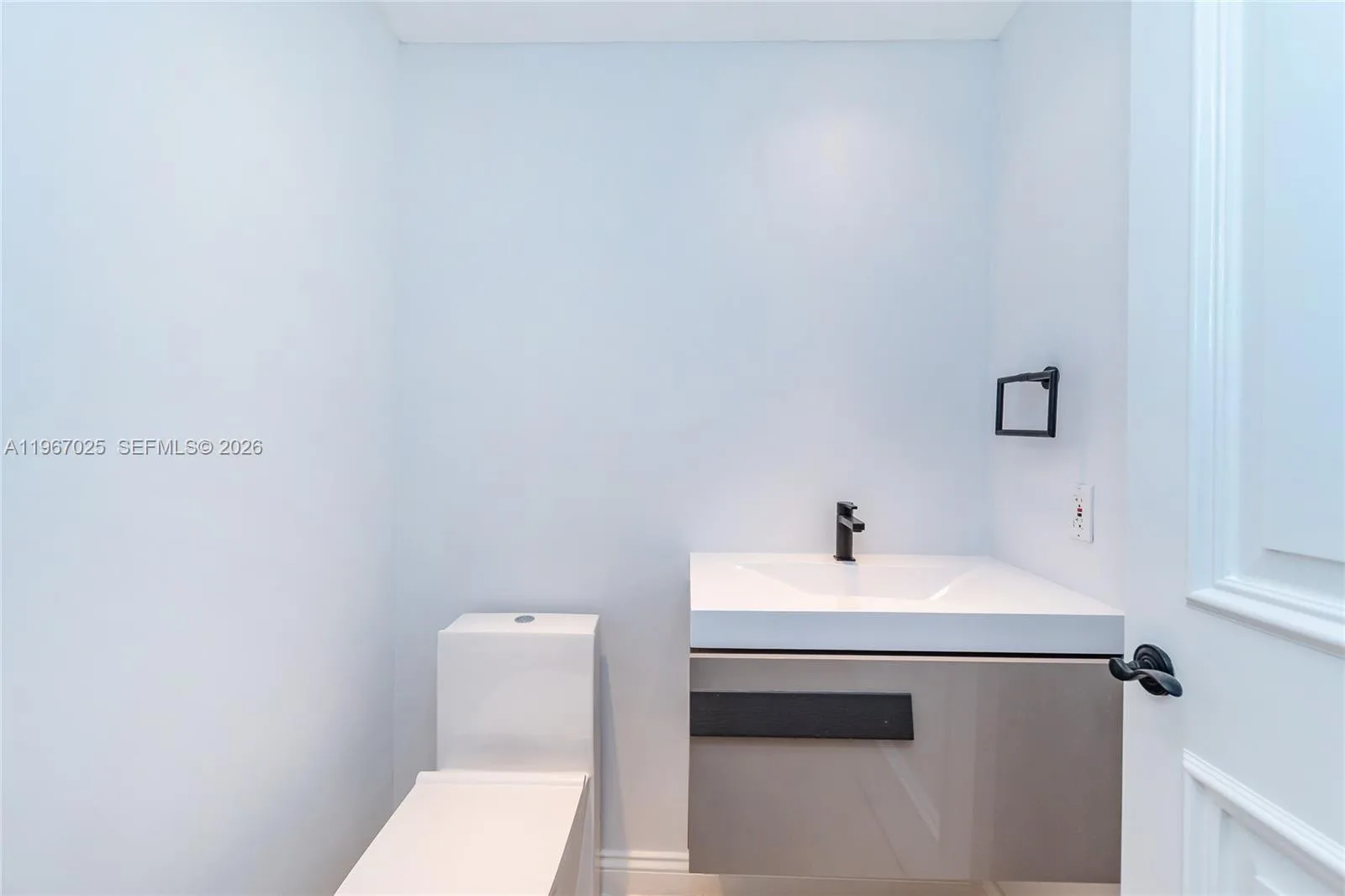 791 Crandon Blvd # 507, Key Biscayne, FL 33149 photo 5