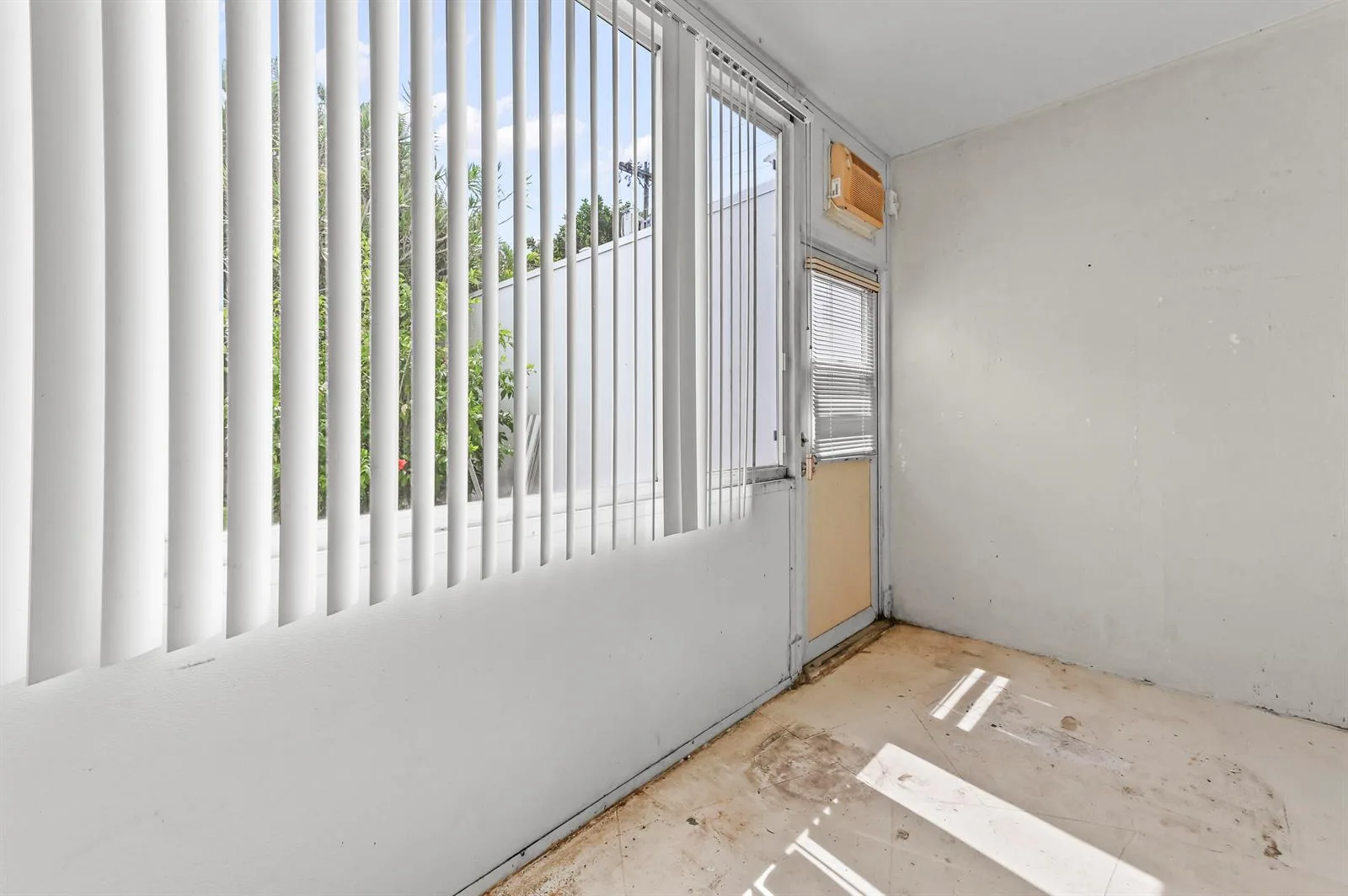 1950 Lake Osborne Drive # 9, FL 33461 photo 11
