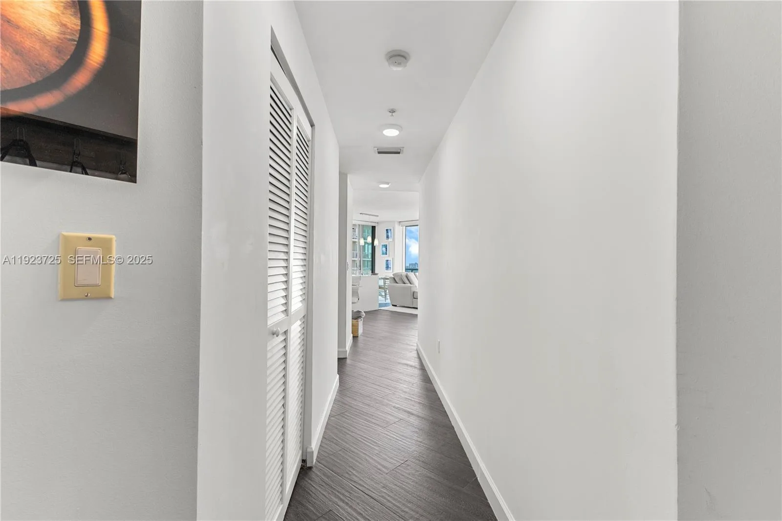 1111 SW 1st Ave # 2614-N, Miami, FL 33130 photo 3