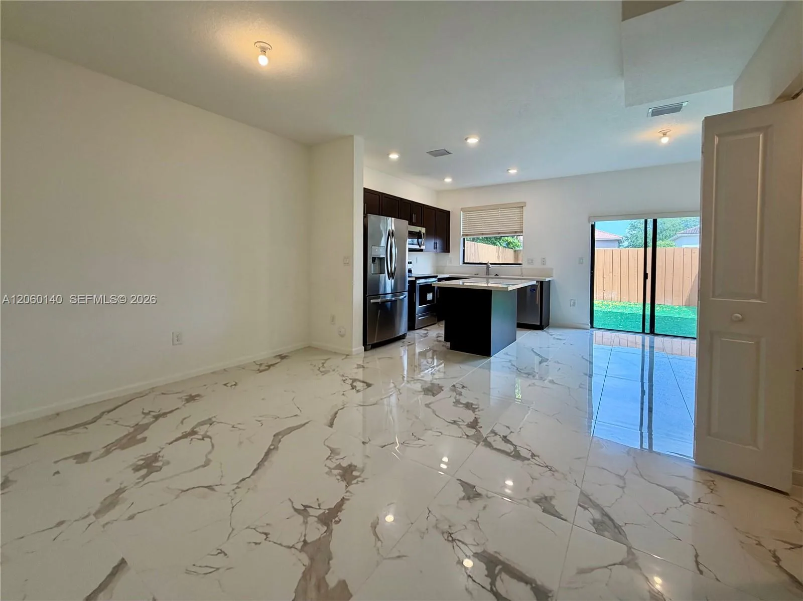 18110 SW 148th Rd, Miami, FL 33187 photo 3