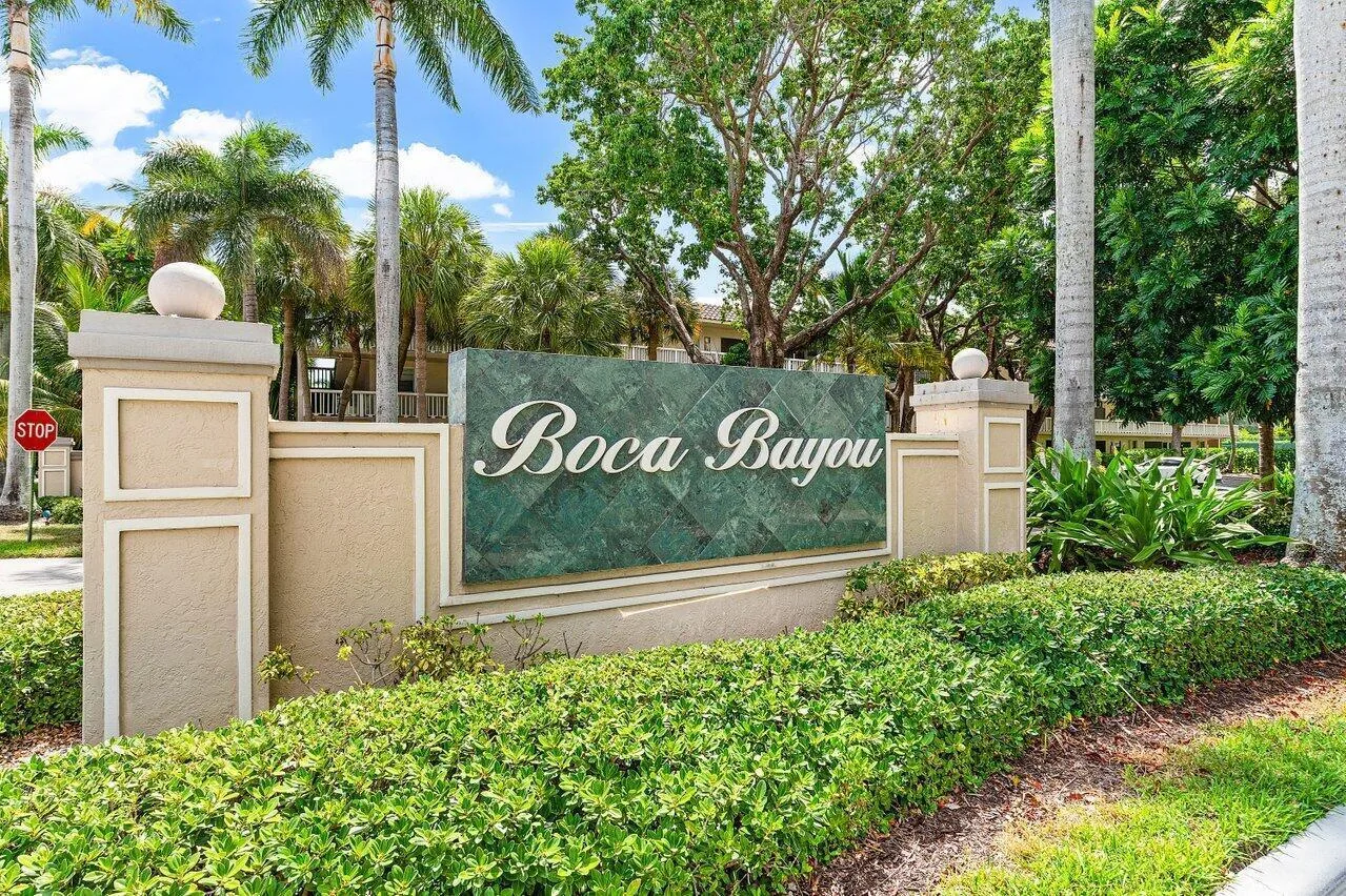 17 ROYAL PALM Way # 105, Boca Raton, FL 33432 photo 2