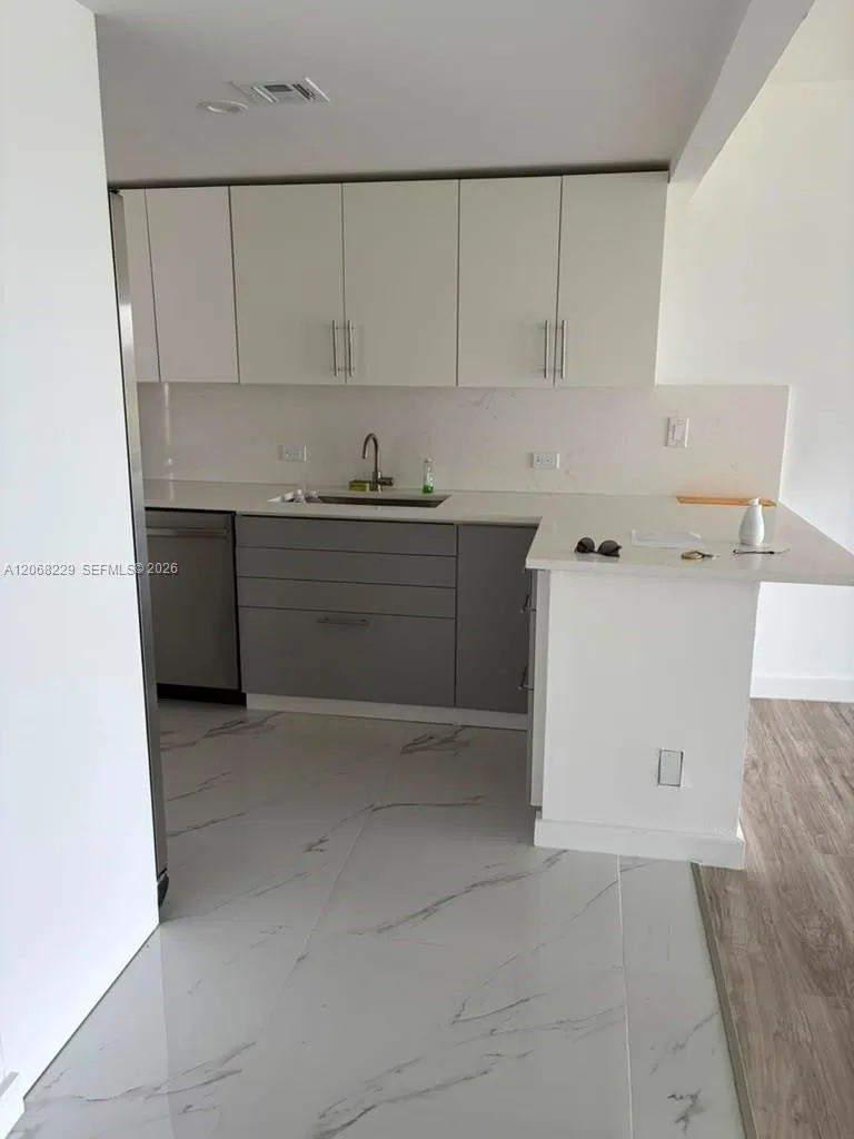 3050 N Palm Aire Dr # 707, Pompano Beach, FL 33069 photo 5