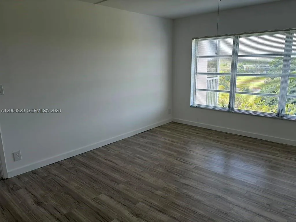 3050 N Palm Aire Dr # 707, Pompano Beach, FL 33069 photo 9