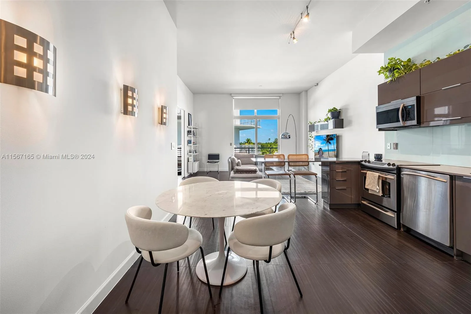 2001 Meridian Ave # 517, Miami Beach, FL 33139 photo 2