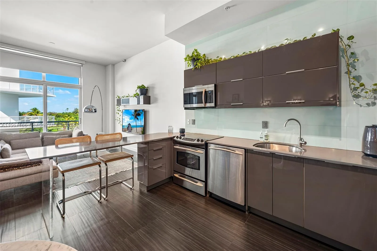 2001 Meridian Ave # 517, Miami Beach, FL 33139 photo 4