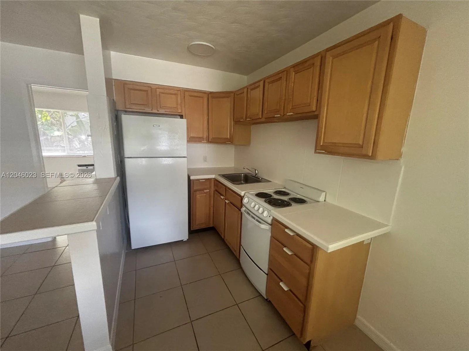 1211 NE 6th St # 2, Fort Lauderdale, FL 33304 photo 2