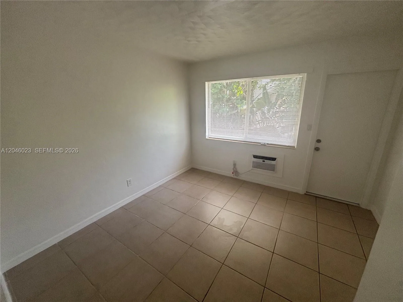 1211 NE 6th St # 2, Fort Lauderdale, FL 33304 photo 4