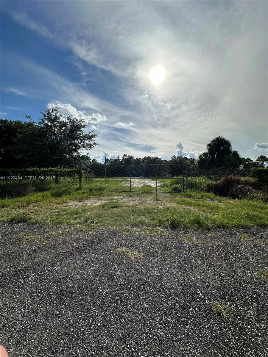 420 S. CORAL ST., Clewiston, FL 33440 photo 2