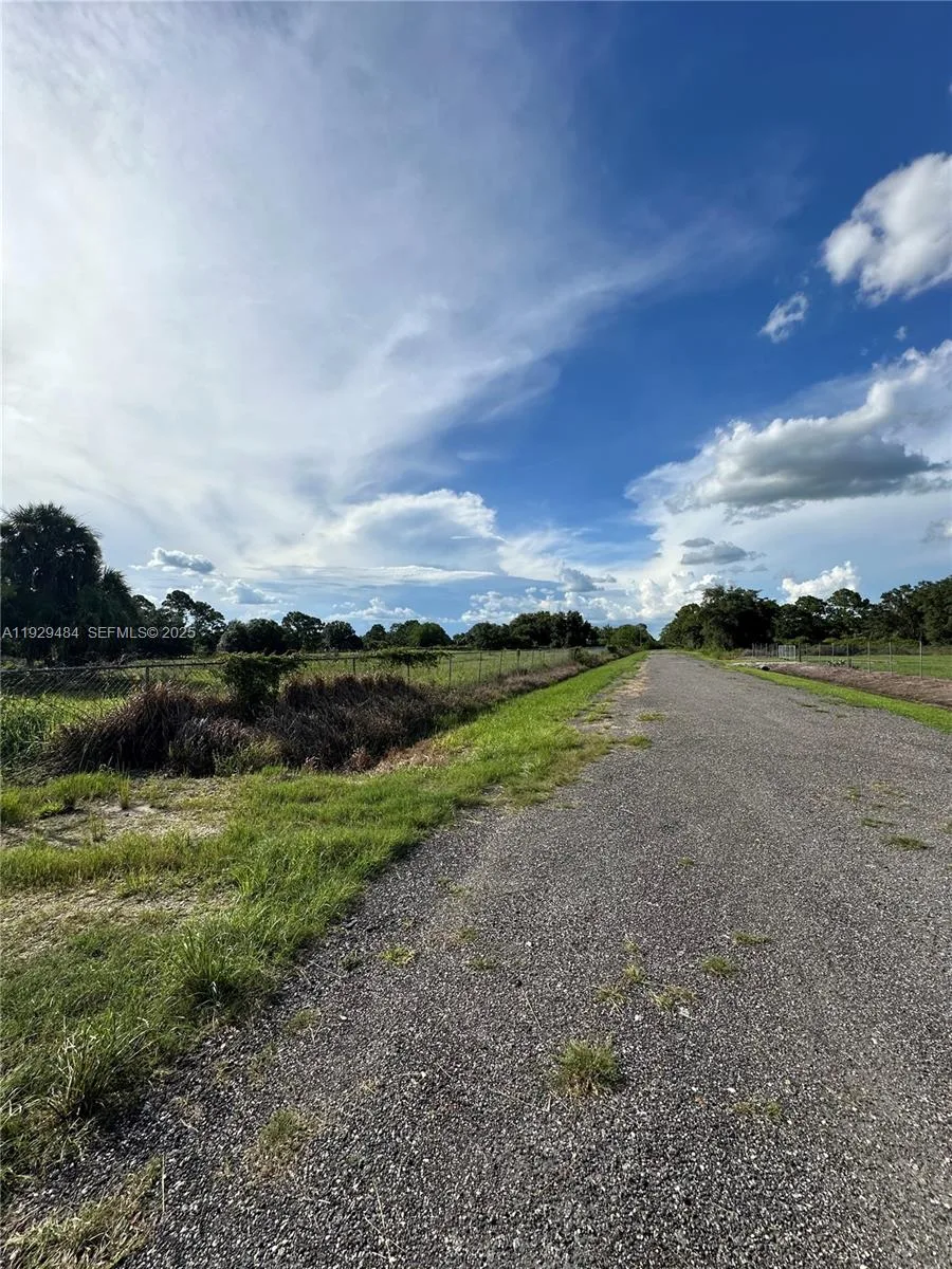 420 S. CORAL ST., Clewiston, FL 33440 photo 3